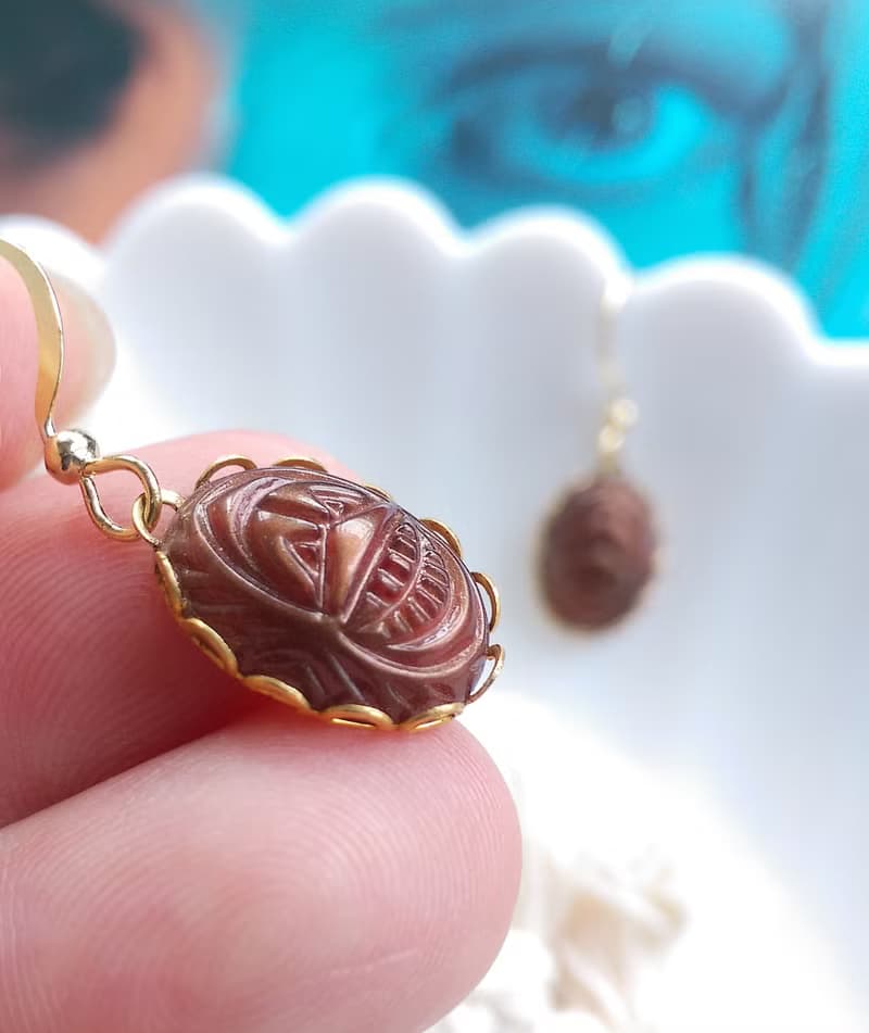 Vintage Jewelry 西洋古董飾品 聖甲蟲 咖啡色 耳勾針 針式耳環