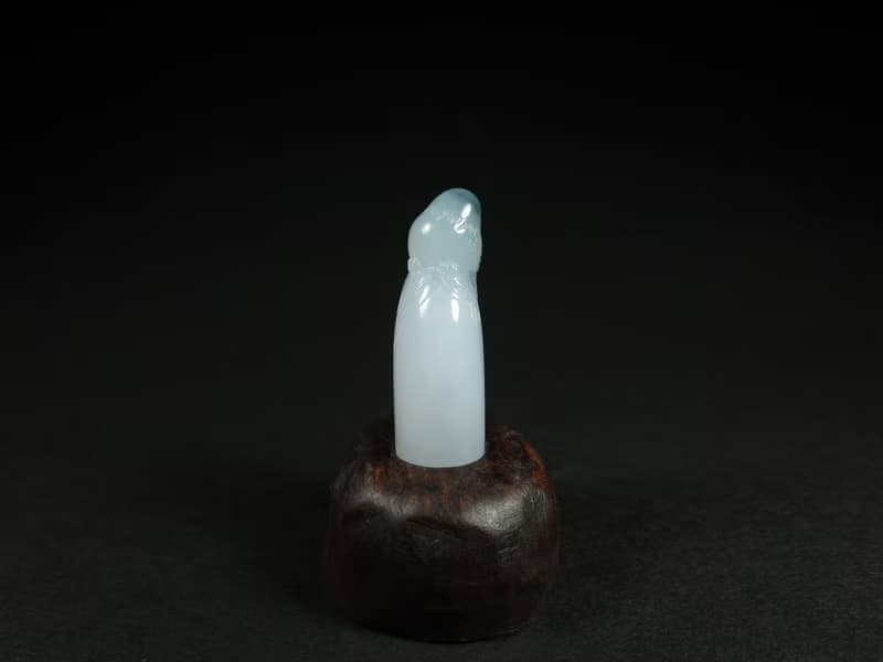 雕件 印紐系列-喜上眉梢(喜鵲) 花青種緬甸玉