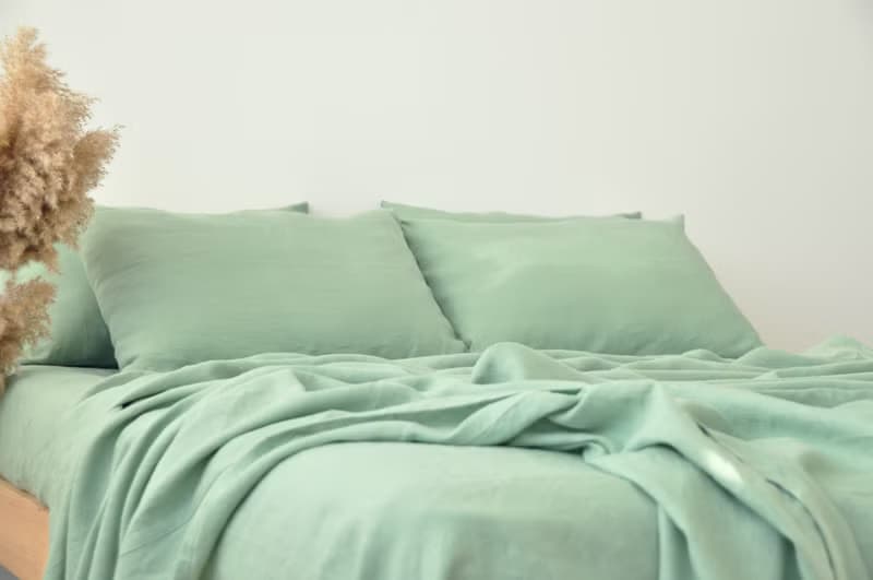 Sage green linen sheet set / Flat+fitted sheet+2 pillowcases/Green bedding