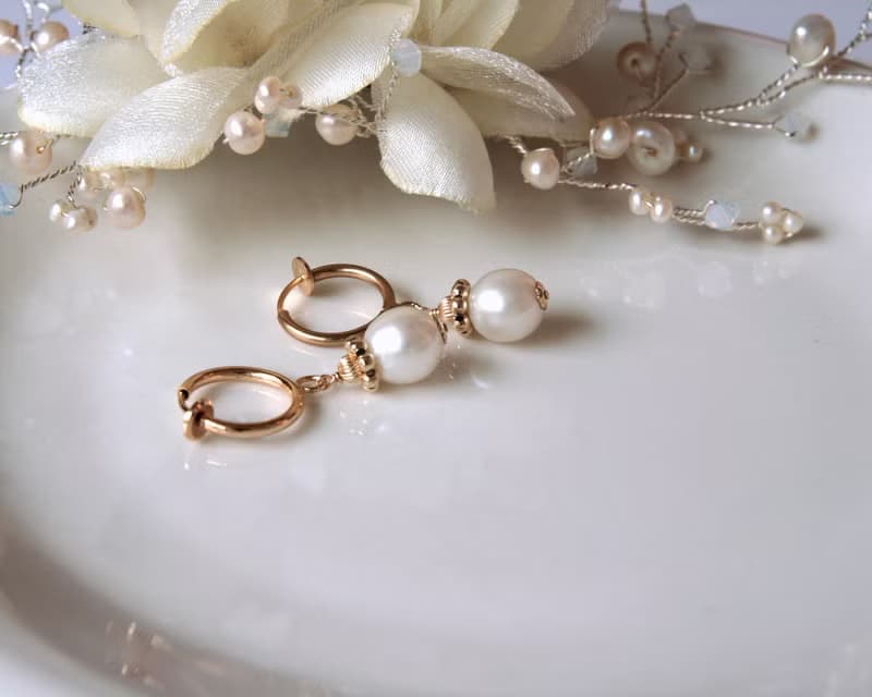 純真的心 8mm珍珠耳環 戴了小帽子 可改夾式 垂墜長度可訂製