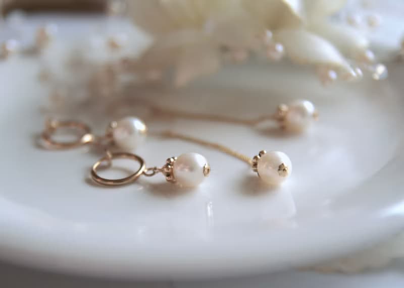 純真的心 8mm珍珠耳環 戴了小帽子 可改夾式 垂墜長度可訂製