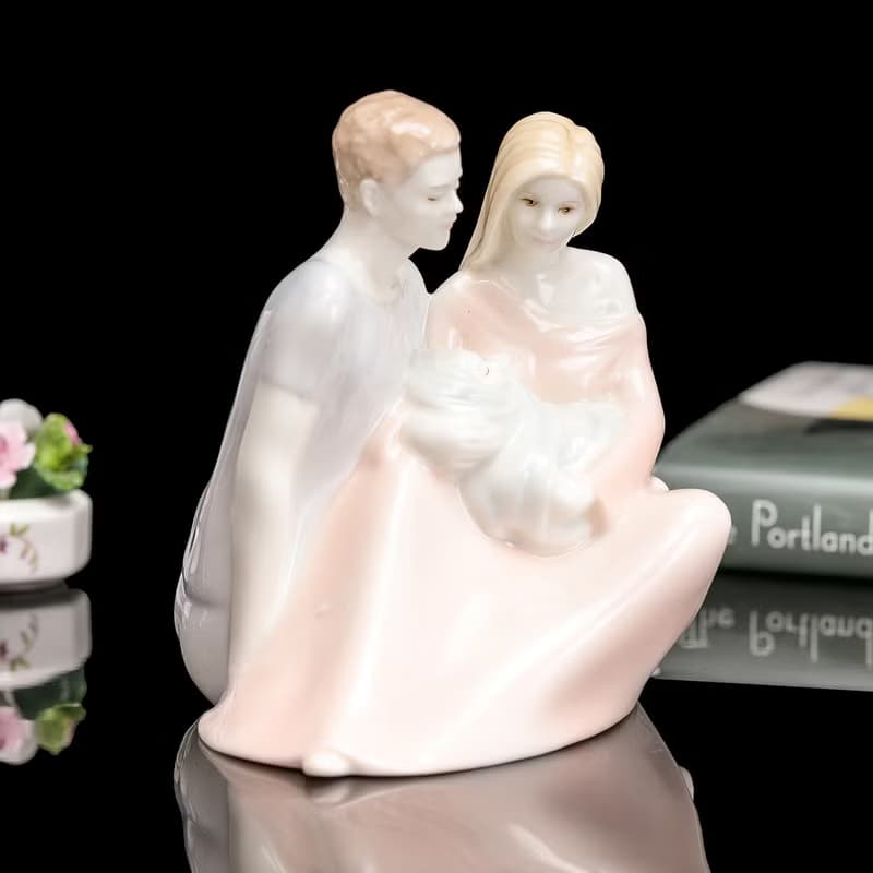 英國Royal Worcester 家人溫情 2005年精緻彩釉陶瓷雕塑瓷偶擺飾