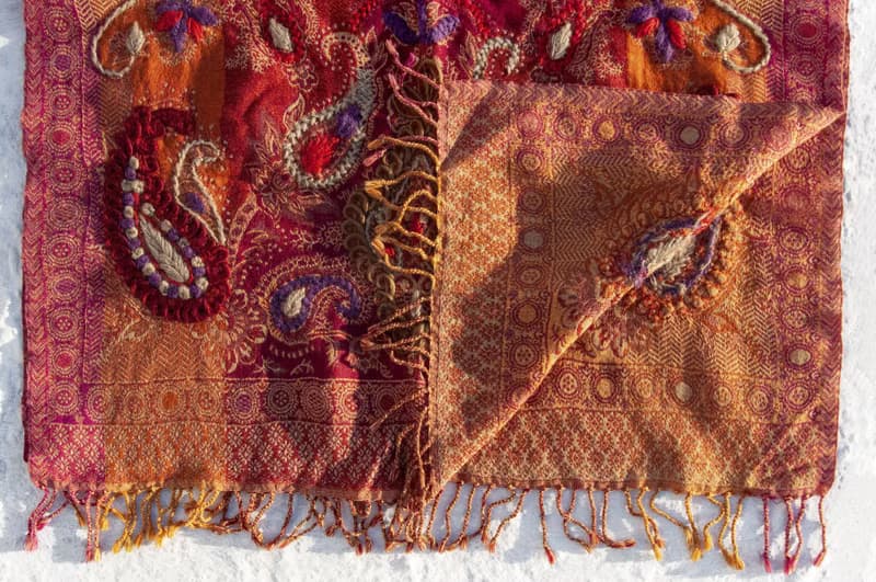 喀什米爾Cashmere刺繡羊毛披肩 針織圍巾 刺繡圍巾 克什米爾-花朵