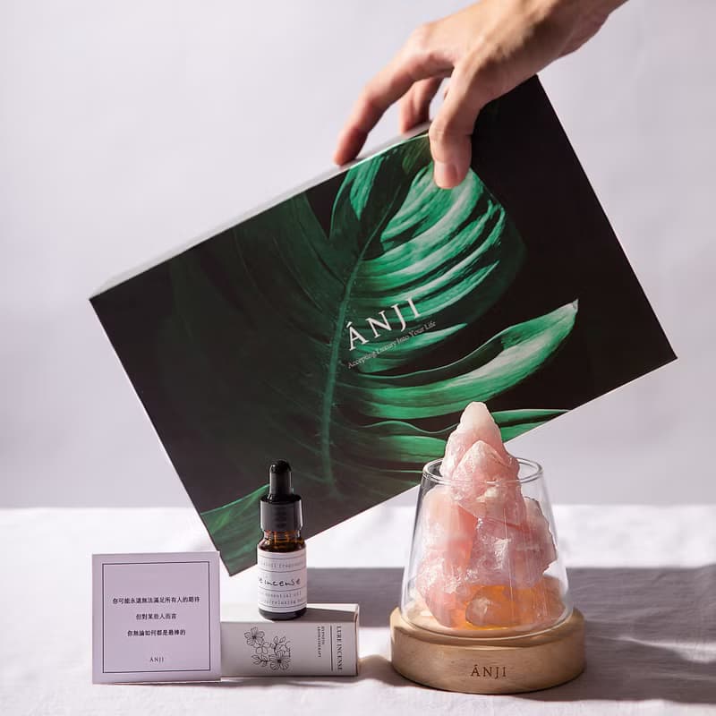 桃花運 Up Up ! 粉水晶 | 舒緩X桃花 水晶岩燈 買就送小蒼蘭