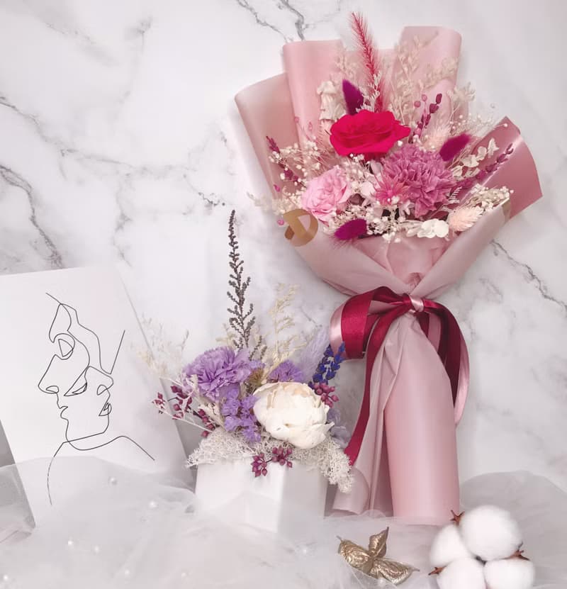 【母親節系列】永生玫瑰 永生康乃馨 韓式花束(中款)