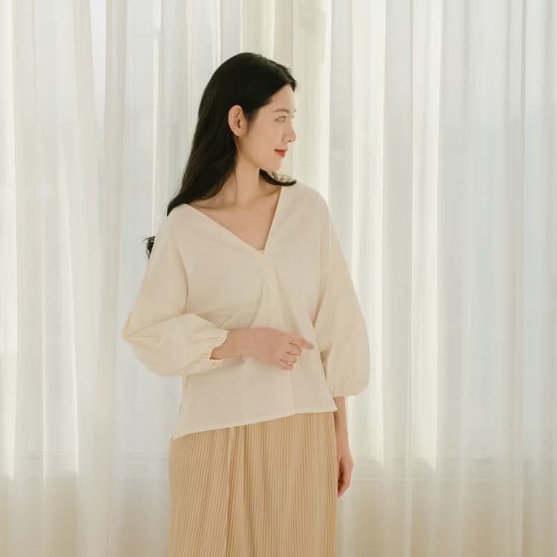 | New新品上市・自訂款 | 皮特小泡袖七分袖 女裝上衣  象牙白