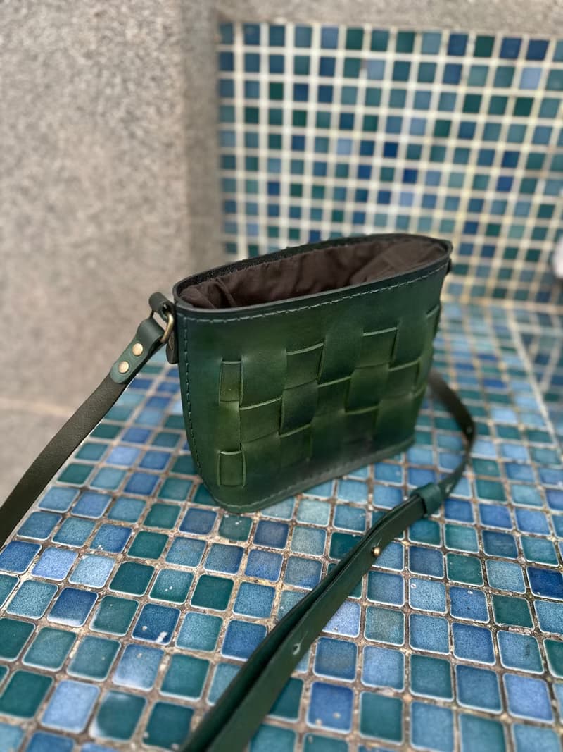 Sienna手工真皮編織側背包