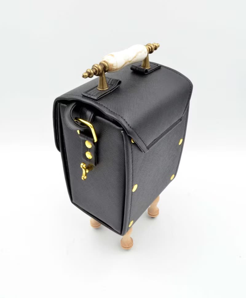 黑色PU仿皮革木腳綴閃石水晶鍊手袋 復古門柄把手 精緻可愛時尚