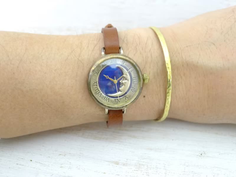 手作り腕時計 CrescentMoon4-MB 三日月ブルー文字盤 ローマ ブレスレット風  (366CM4BL)