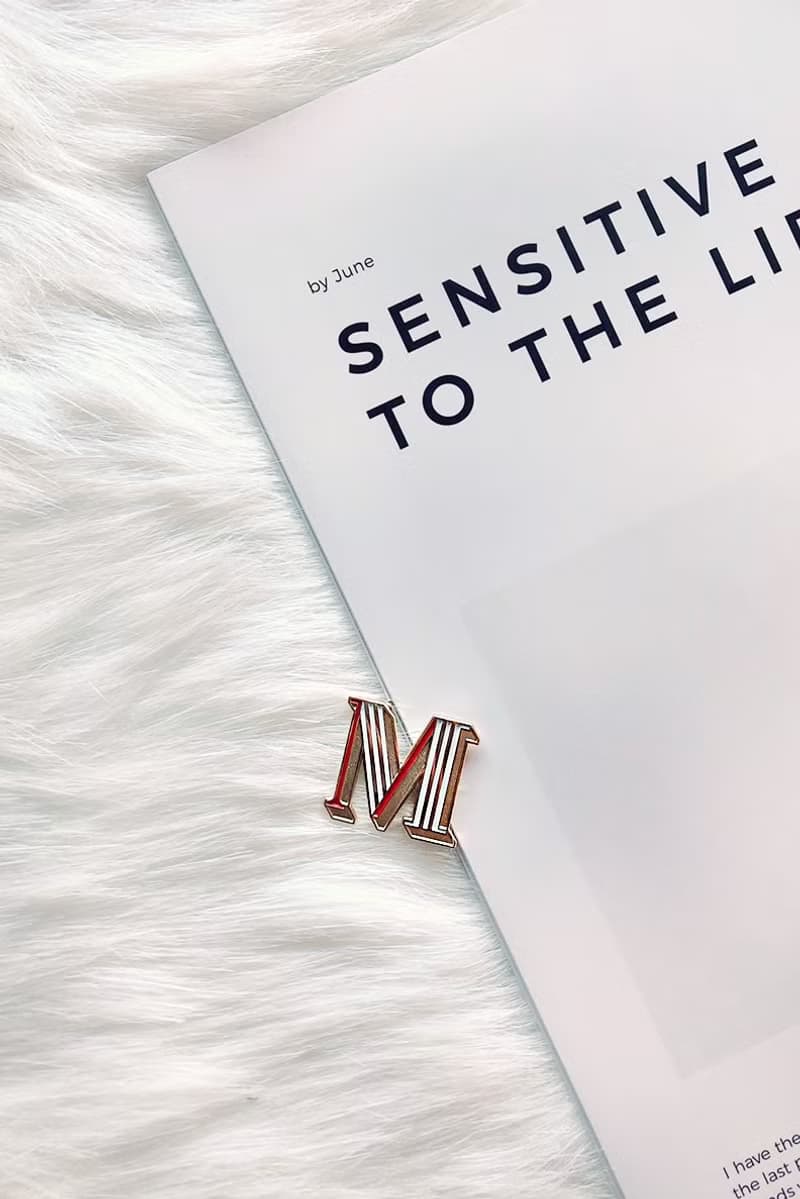 M / Magic -琺瑯徽章卡－附信封 開學季 情人卡 萬用字母卡