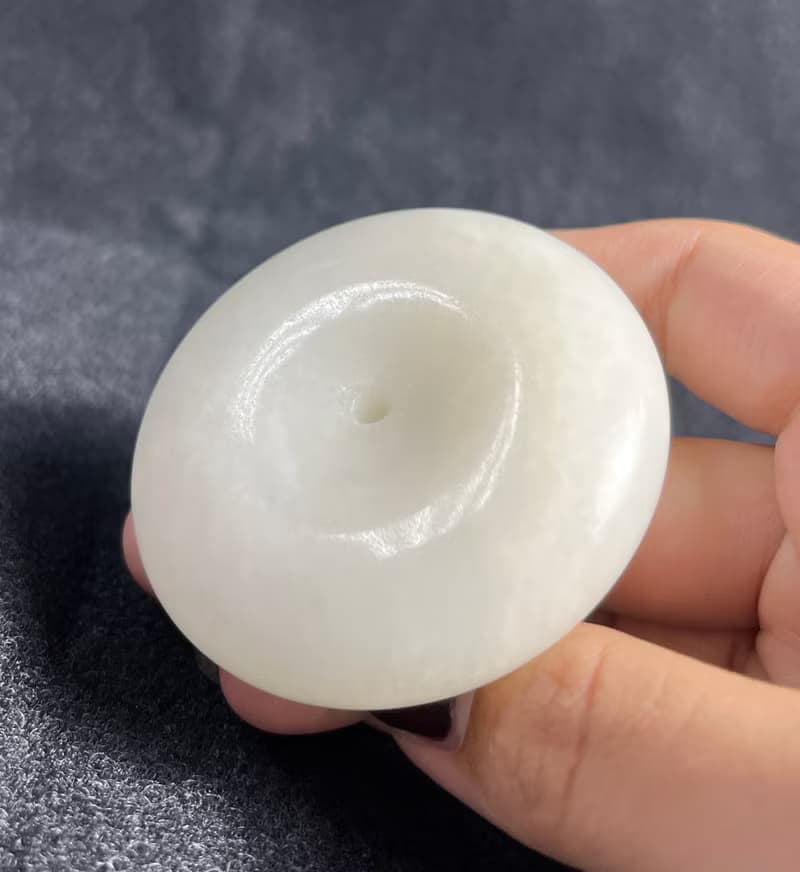新疆和闐羊脂白玉 超大平安扣