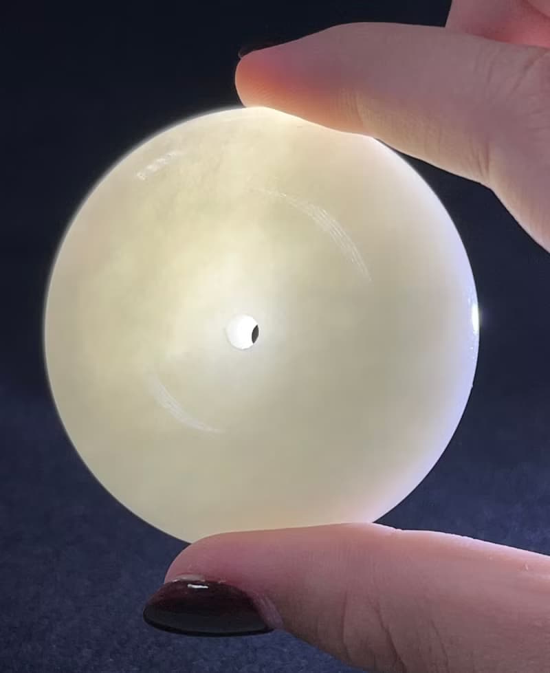 新疆和闐羊脂白玉 超大平安扣