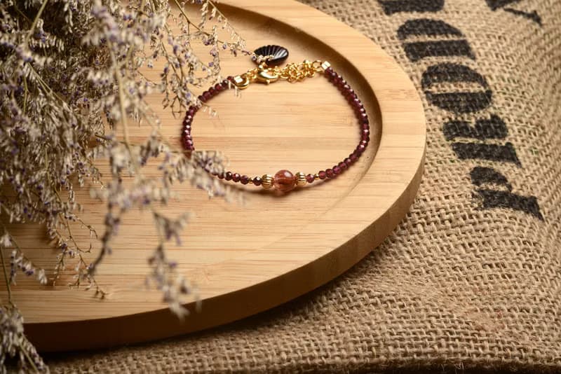 【神山晶礦】清透紅髮晶石榴鑽切貝殼手鍊/石榴石/紅髮晶