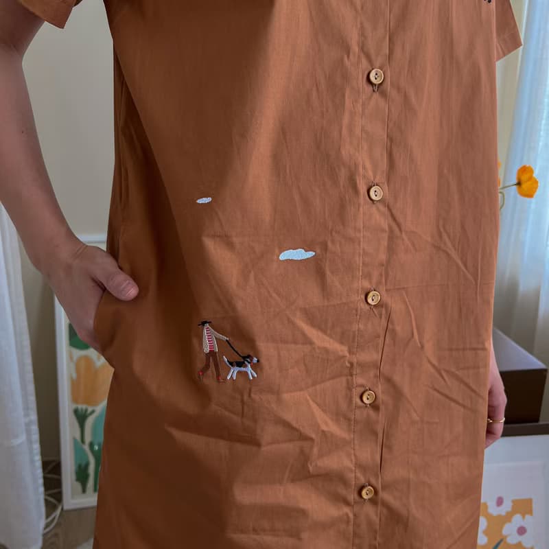 Shirt Dress : 連衣裙  Dog Walking狗 -Brown Cinnamon棕色的