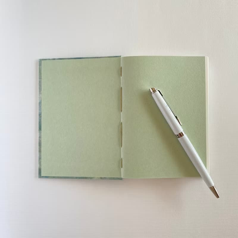 リンクステッチノート B7 染め和紙