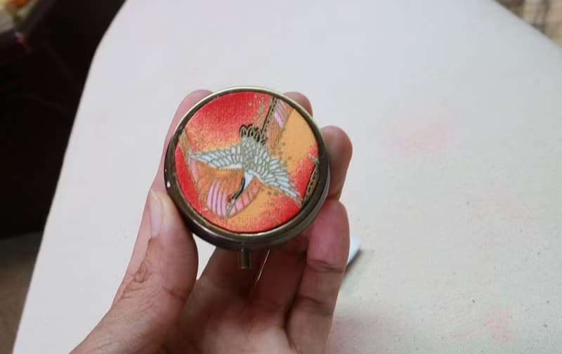 古銅款 圓形 分格藥盒 迷你 隨身攜帶 小物 收納盒 藥盒 仙鶴
