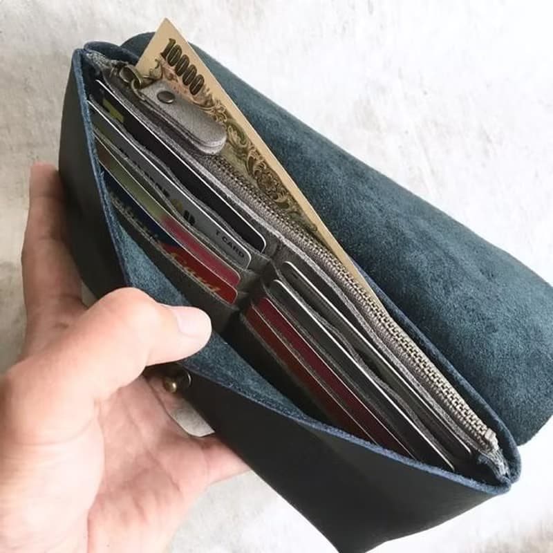 牛シュリンクレザーと牛床ベロアのシンプル長財布【フォレストグリーン】
