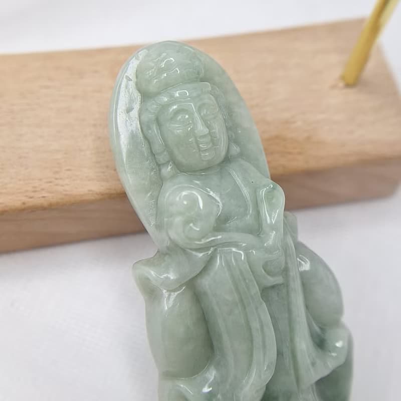 青綠站姿觀音吊墜 | 天然緬甸玉A貨翡翠