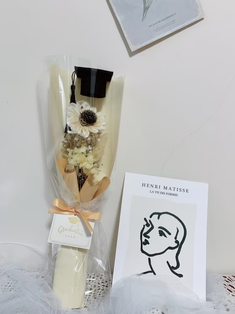 sueing_blossom  可愛風乾燥太陽花畢業花束