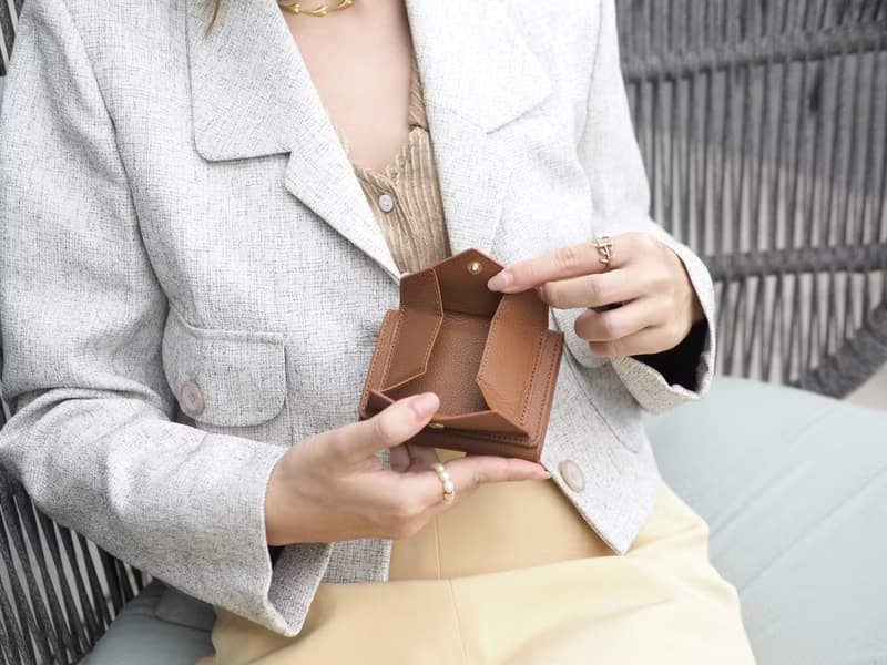 Maily (Tan) : Tri-fold wallet, Short wallet, Cow leather, mini wallet, Brown