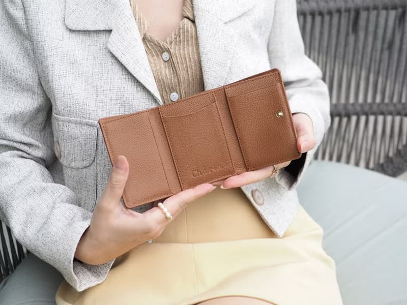 Maily (Tan) : Tri-fold wallet, Short wallet, Cow leather, mini wallet, Brown