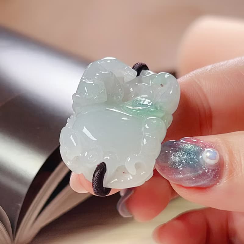 冰飄綠翡翠如意人蔘| 天然緬甸玉翡翠A貨 | 送禮