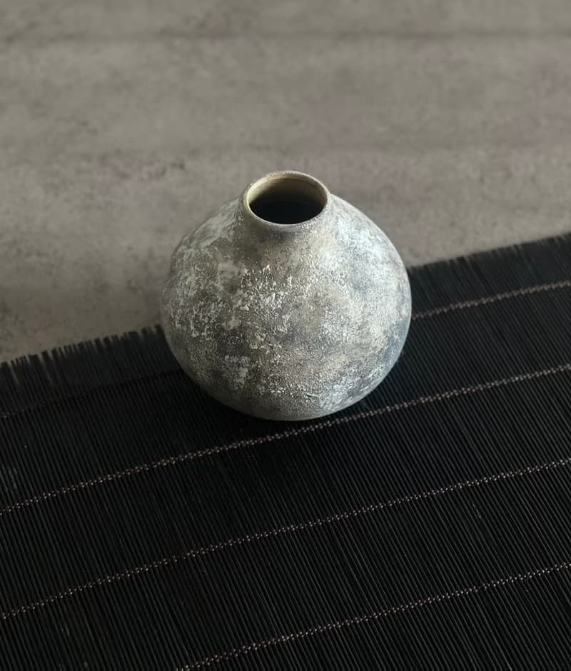 花器/桌上型擺件/灰圓陶瓷/交換禮物/植物