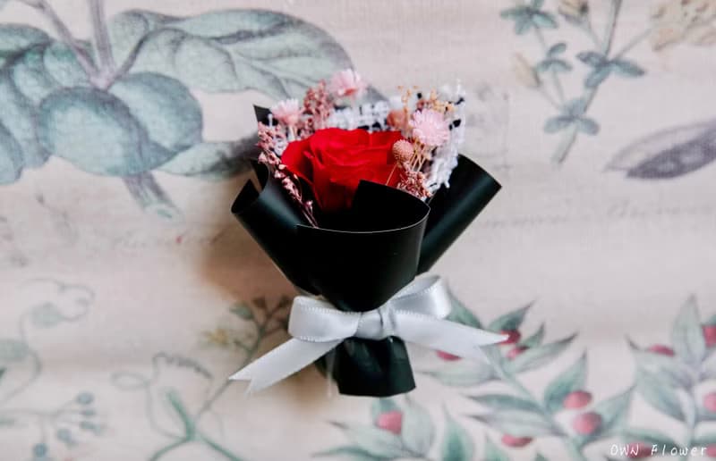 迷你花束/紅玫瑰小花束/永生花束/不凋花花束/車用香氛/車用擴香