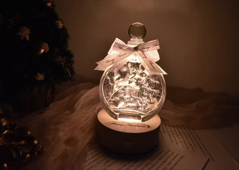 蒲公英雪白浮游花小夜燈  永生花擴香母親節 夜燈 刻字 乾燥花聖