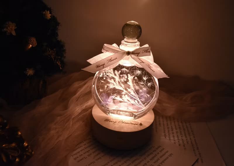 蒲公英雪白浮游花小夜燈  永生花擴香母親節 夜燈 刻字 乾燥花聖