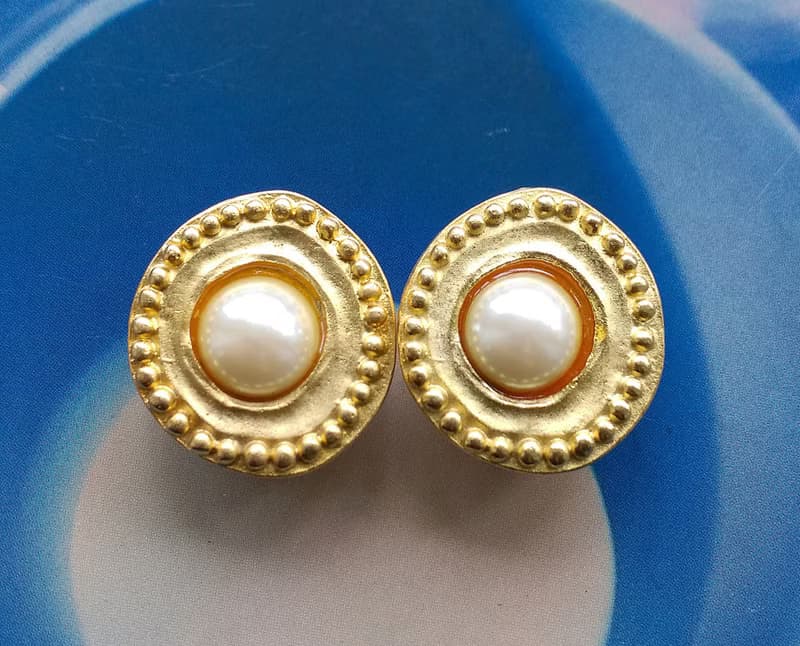 Vintage Jewelry 西洋古董飾品 GENNARO 啞光 仿珠 夾式耳環