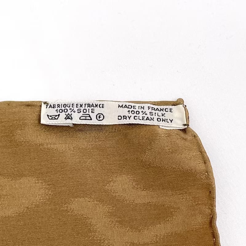 【日本直送 中古美品】エルメス HERMES スカーフ カレ 90 大判スカーフ 正方形 KENYA ケニヤ アニマル 動物 シルク100% ブラウン