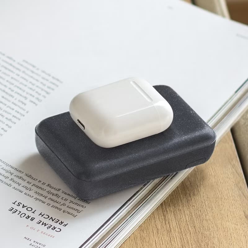 HydeAir 無線快充帶支架螢幕行動電源10000mAH-黑色