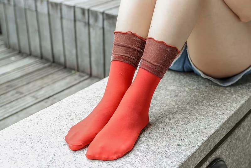 時尚花羽推襪 襪子 鞋履襪品 socks 中筒襪 女襪 兔