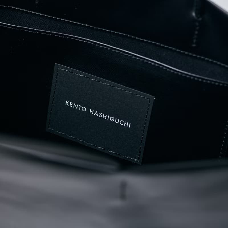【shopper bag 横 black】トートバッグ/紙袋/ラミネートキャンバス/持ち手レザー/シンプル/底鋲/自立/A4