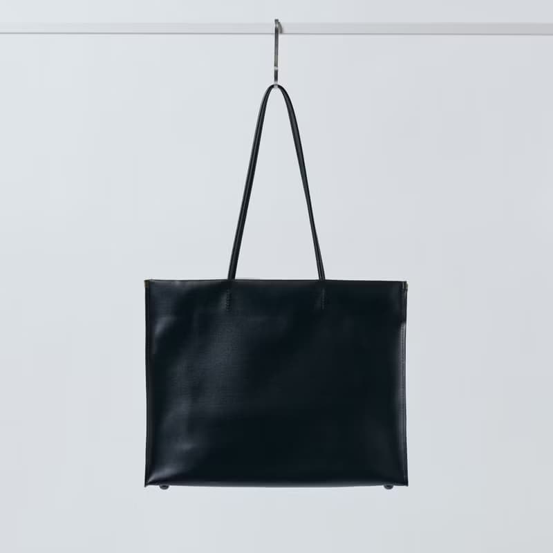 【shopper bag 横 black】トートバッグ/紙袋/ラミネートキャンバス/持ち手レザー/シンプル/底鋲/自立/A4