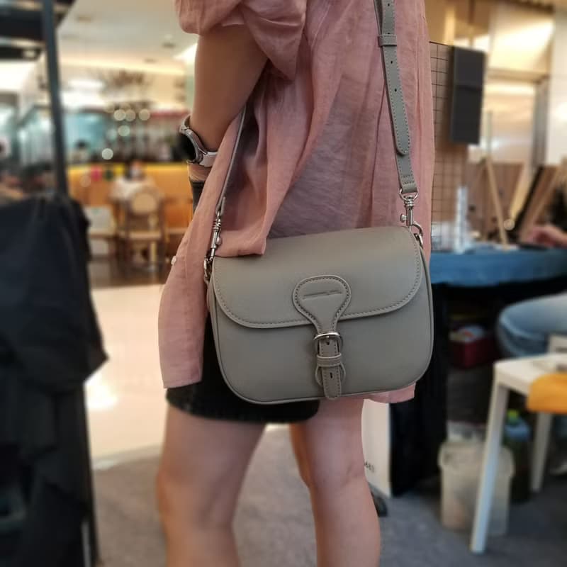 手繪煤炭Saddle 真皮手袋,托特包,斜背包,斜孭袋 大象灰