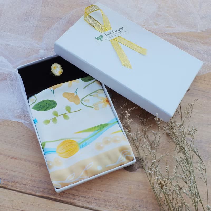 【姐妹禮物】午後的貓咪絲巾連絲巾扣高貴禮盒/絲巾/小圍巾