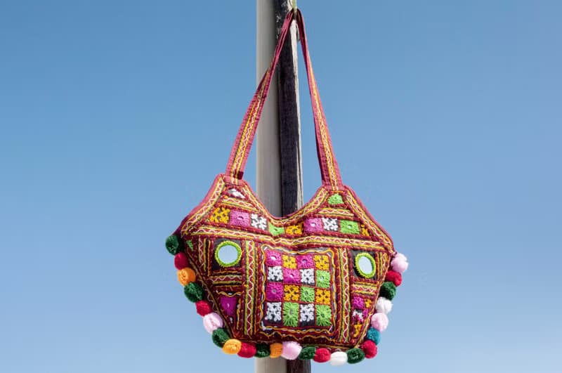 手工刺繡斜背包 民族風包 側背包 肩背包 手工包 刺繡包-沙漠鏡子