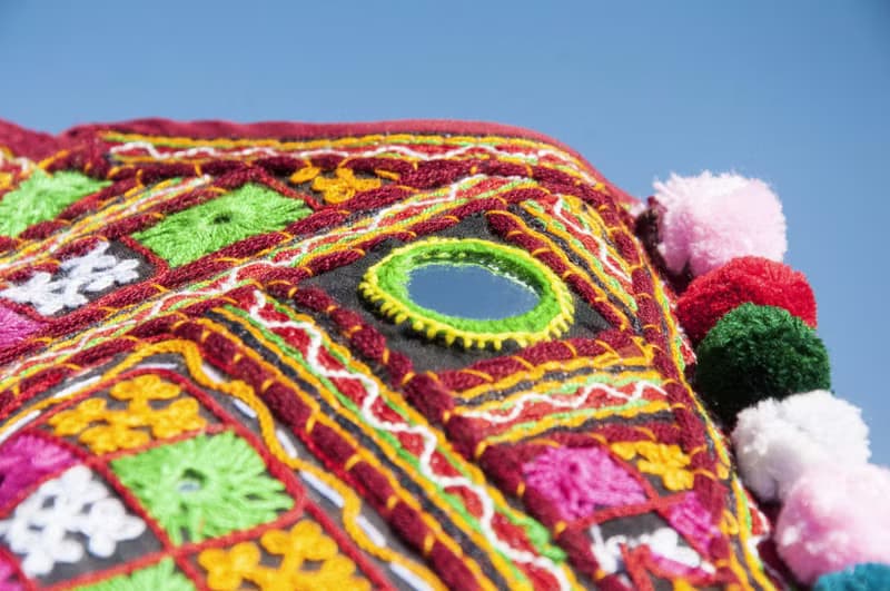 手工刺繡斜背包 民族風包 側背包 肩背包 手工包 刺繡包-沙漠鏡子