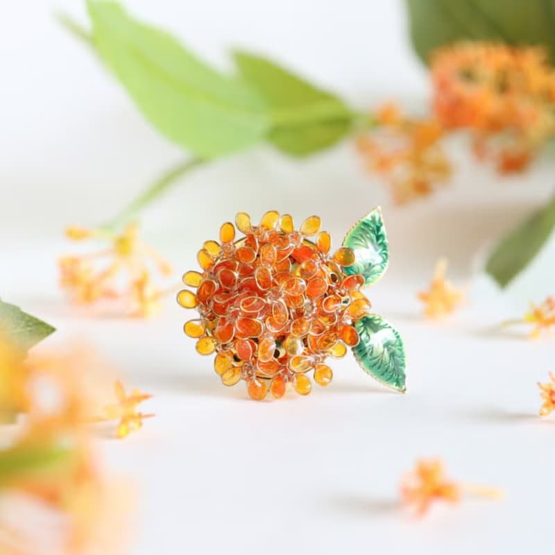 秋風に香る　金木犀のブローチ