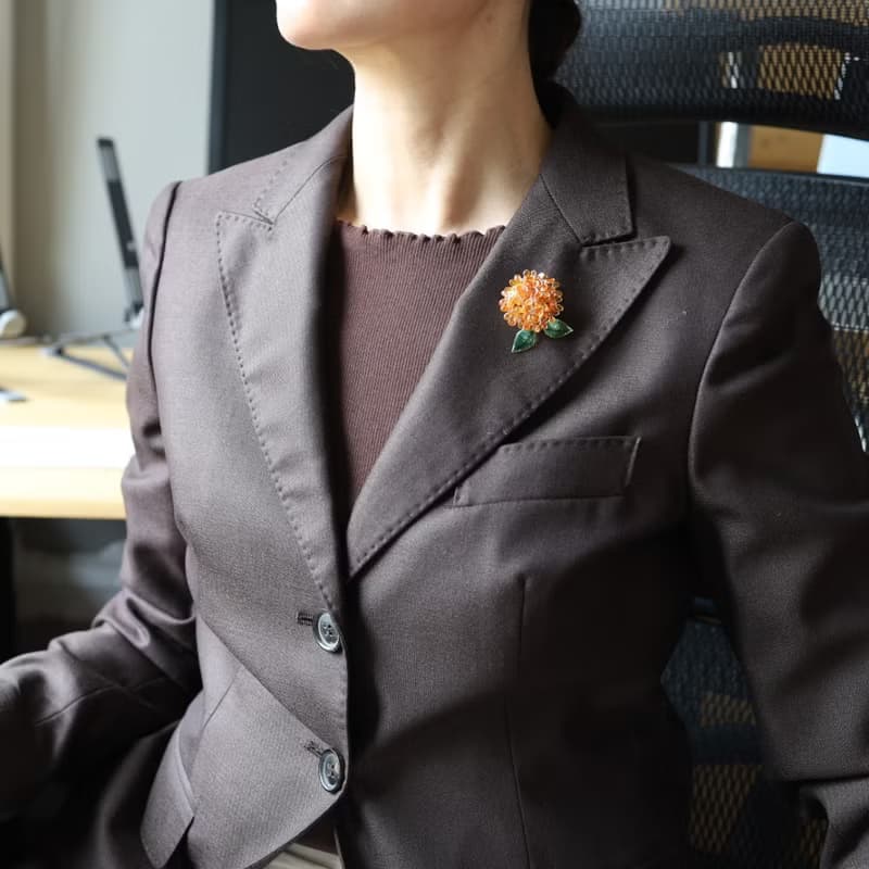 秋風に香る　金木犀のブローチ