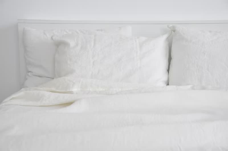 White linen sheet set / Flat+fitted sheet+2 pillowcases / White bedding