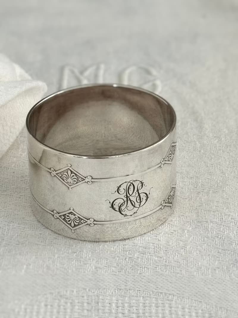 40656-珍藏法國古董貴族訂製CHRISTOFLE鍍銀餐巾環附原盒