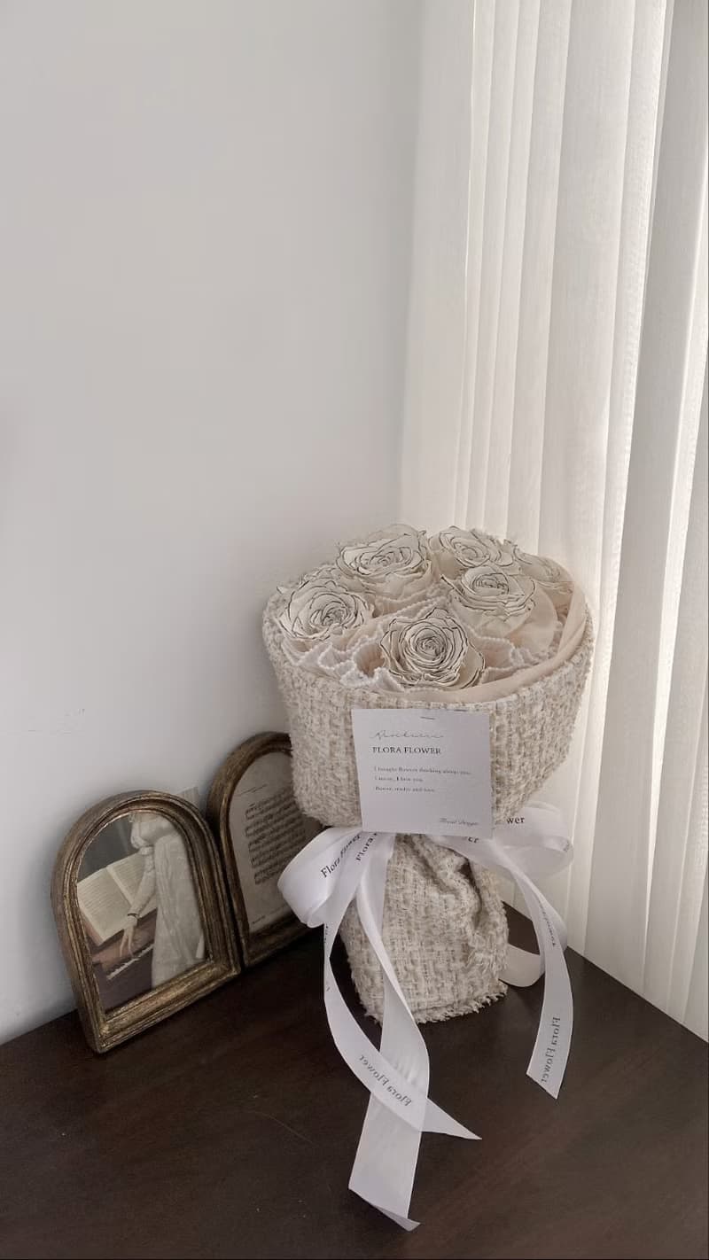 Flora Flower俄羅斯永生花束-香奈兒珍珠(白布/奶茶布/黑布)