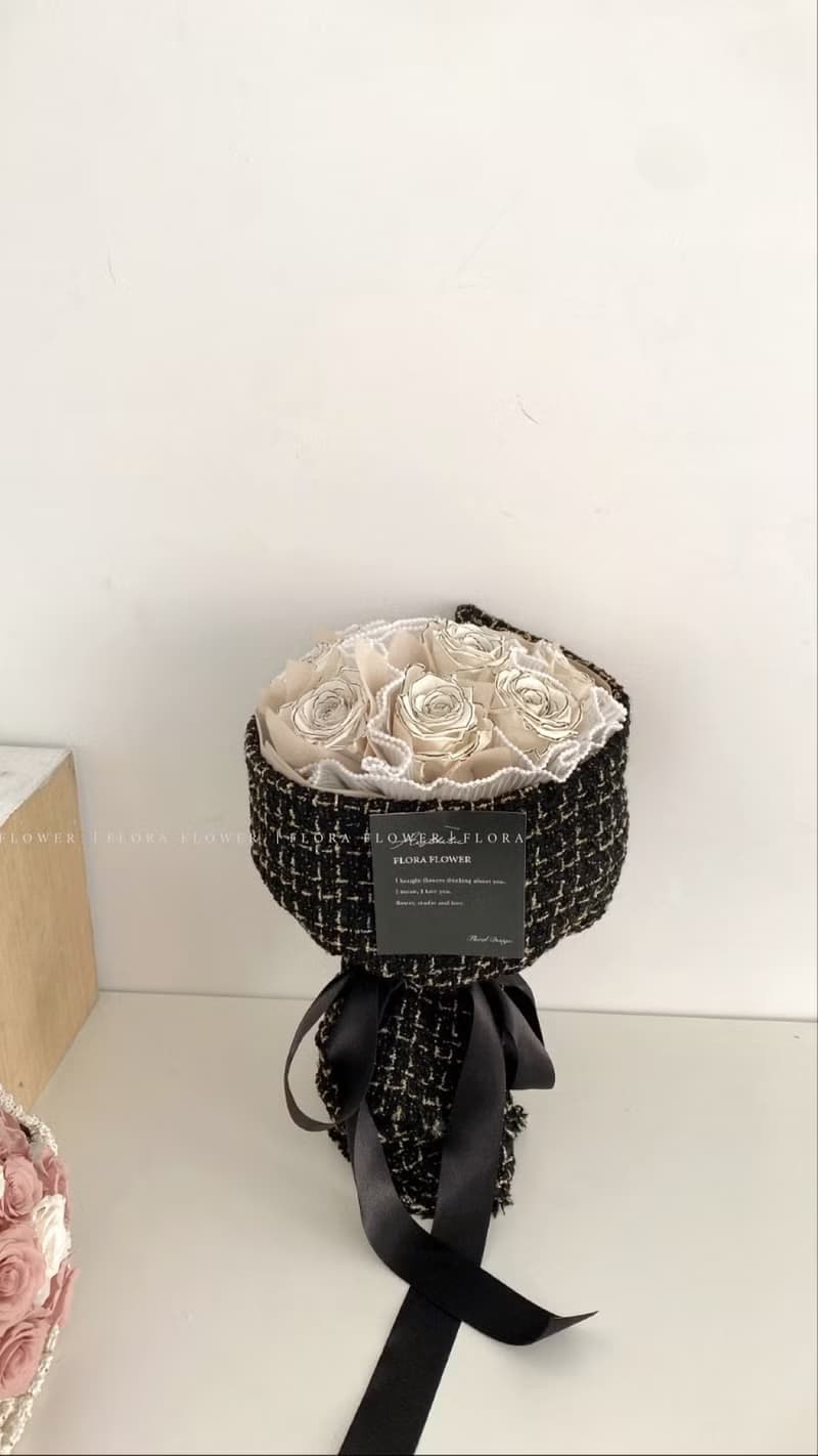 Flora Flower俄羅斯永生花束-香奈兒珍珠(白布/奶茶布/黑布)