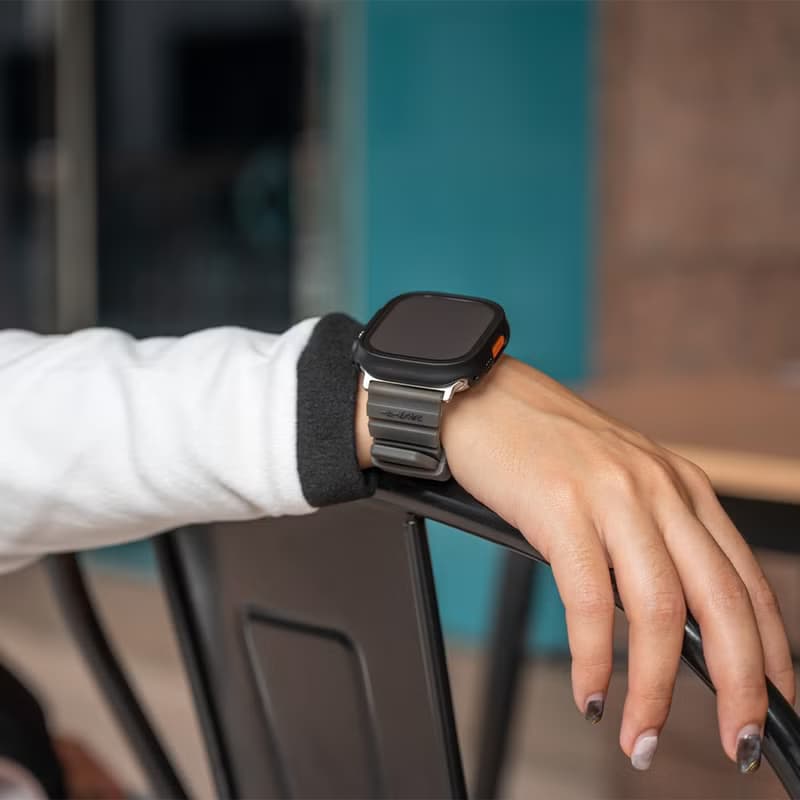 Apple Watch 44/45/46/49mm Shokku 街頭款矽膠錶帶-透黑
