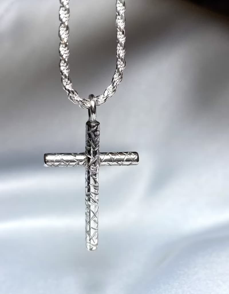 MIH  金工首飾| 寶貴十架 十字架 925純銀項鍊