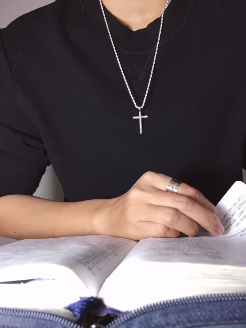 MIH  金工首飾| 寶貴十架 十字架 925純銀項鍊