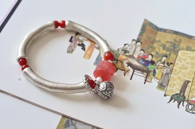 手工純銀簡約圓骨半鐲 南紅六字箴言桶珠設計單圈手串手鍊